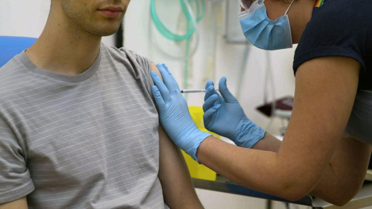 Минстрой: Крупные застройщики готовы оплатить вакцинацию мигрантов
