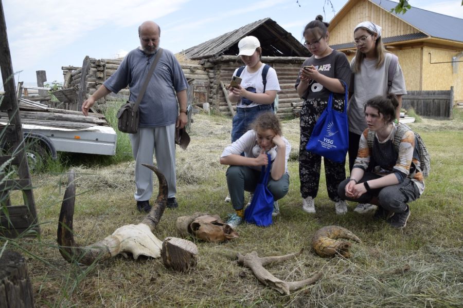 Останки древних животных и растений обнаружили участники МИИ-2022 в Якутии