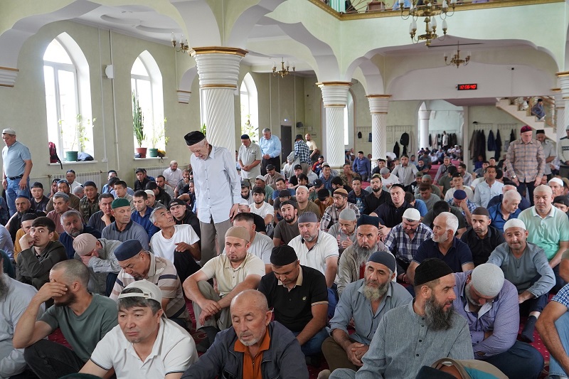 Yakutsk sobori masjidida moslashish kursining ma’ruzasi